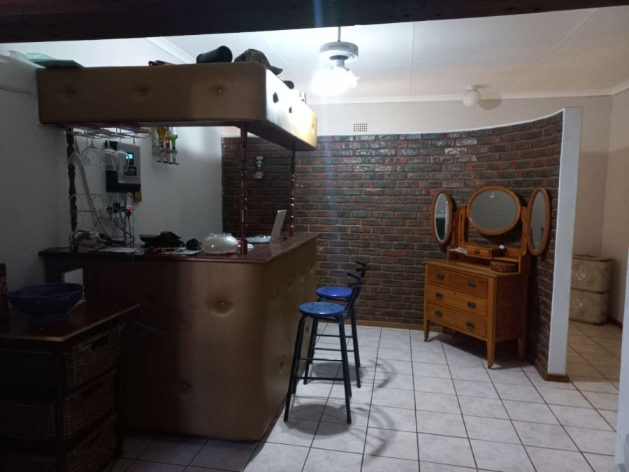 5 Bedroom Property for Sale in Blydeville Northern Cape